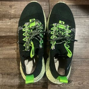 Nike Space Hippie 01 “Carbon Green” - Size 11